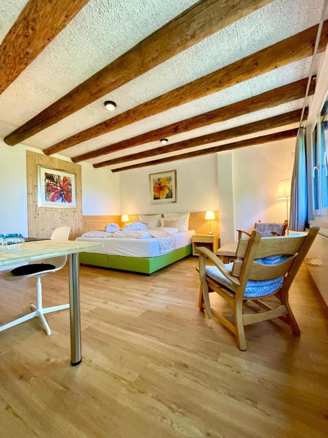 Alpenlodge Val Gronda Obersaxen Bagian luar foto