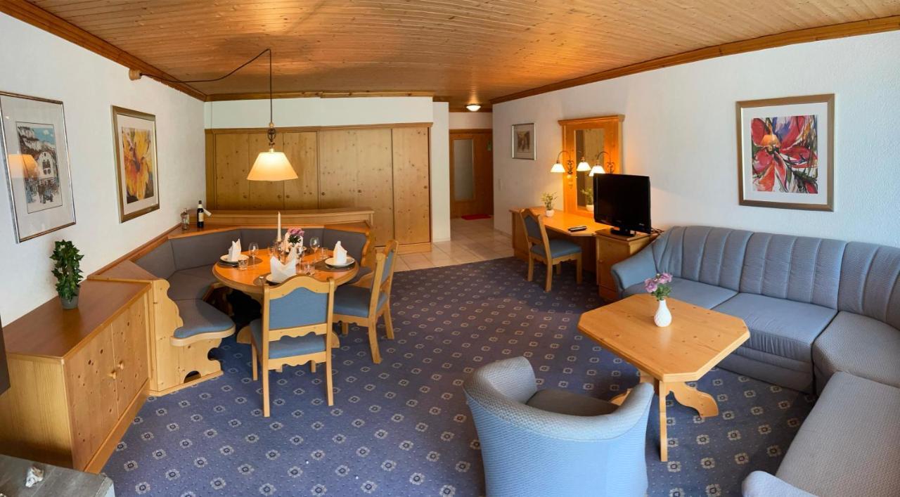 Alpenlodge Val Gronda Obersaxen Bagian luar foto